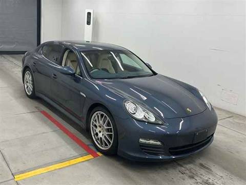 For Sale Porsche Panamera 4WD in 
