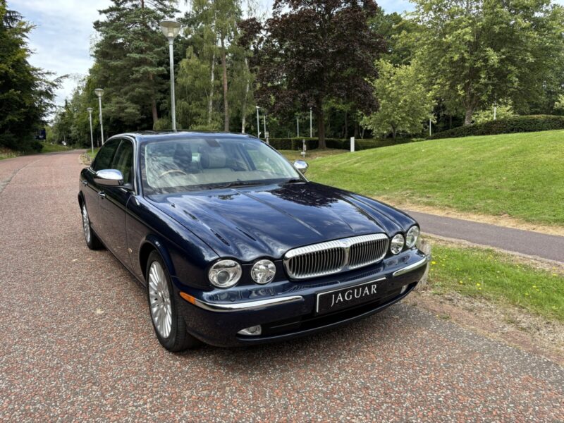 For Sale Daimler Super EIGHT LWB in 